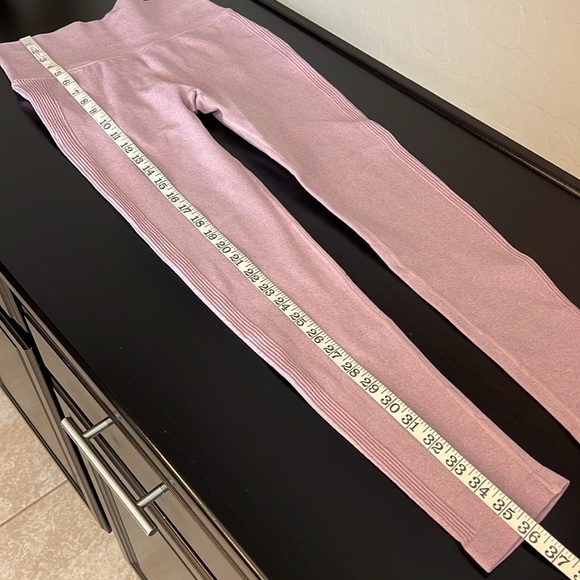 Scrunch back butt lift squat approved leggings, blush pink, high compression, M - Picture 8 of 12